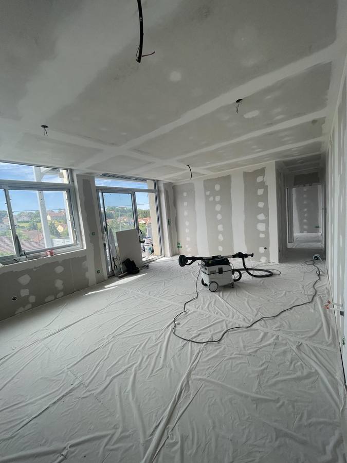 Bandes à joints sur placo dans un appartement à Charquemont – RUSHITI Rénovation, plaquiste dans le Doubs