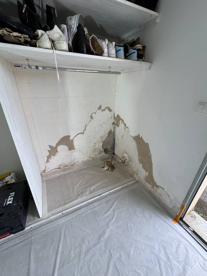 Dégât des eaux dans une maison à Morre, avant travaux – RUSHITI Rénovation, remise en état près de Besançon