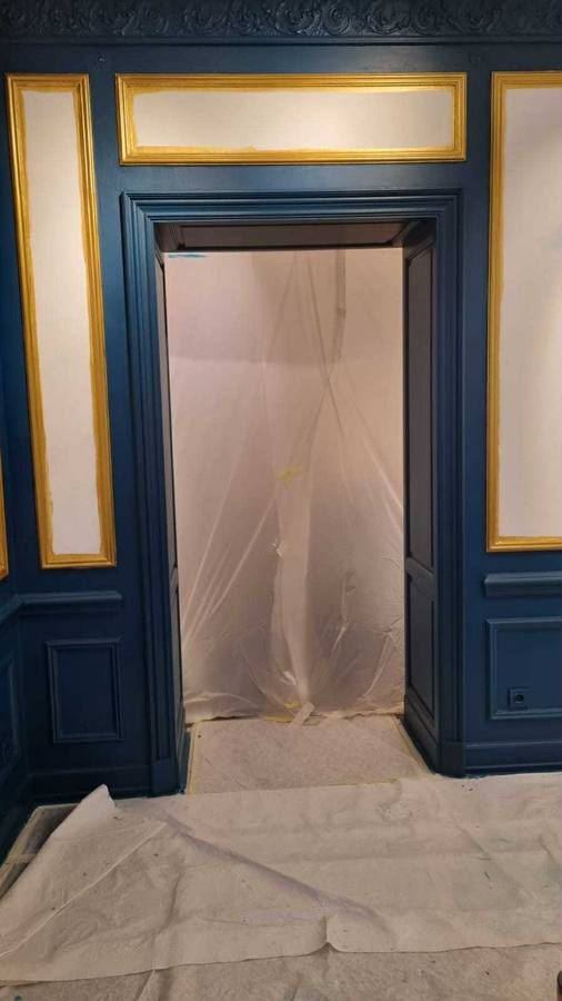 Peinture des boiseries et pose de papier peint à Besançon – RUSHITI Rénovation